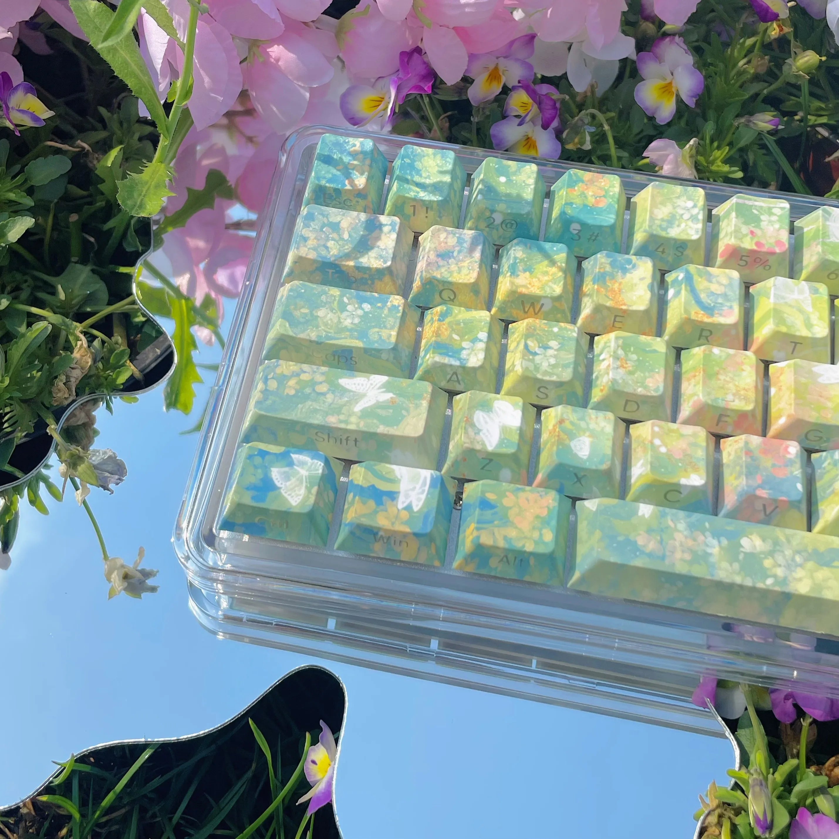 Side Engraved Keycaps Cherry Pbt Light-Transmitting Fresh Green Pbt Material 135-Key Keycaps For Mechanical Keyboard